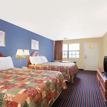 Days Inn By Wyndham Downtown-Nashville West Trinity Lane Exteriör bild