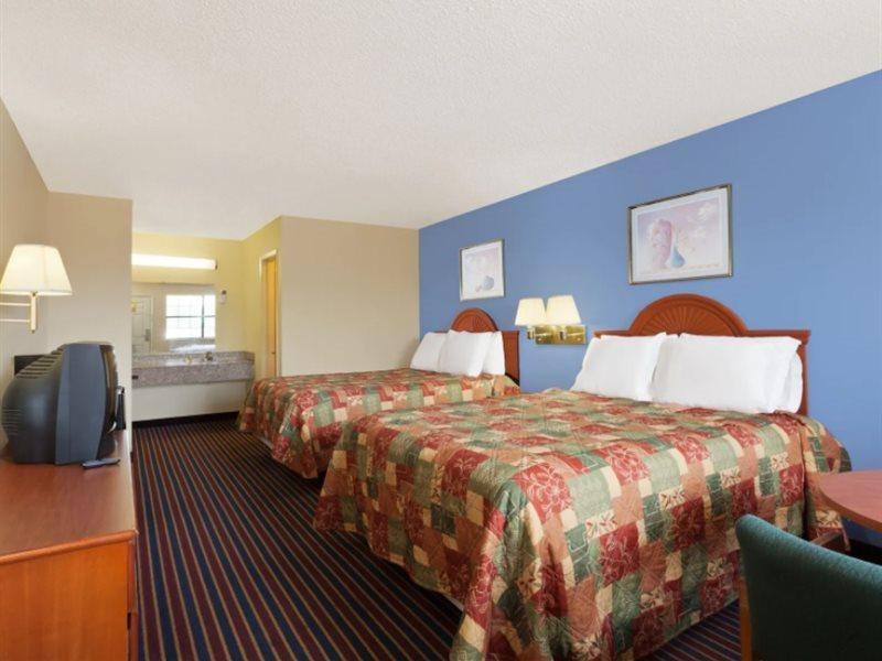 Days Inn By Wyndham Downtown-Nashville West Trinity Lane Exteriör bild