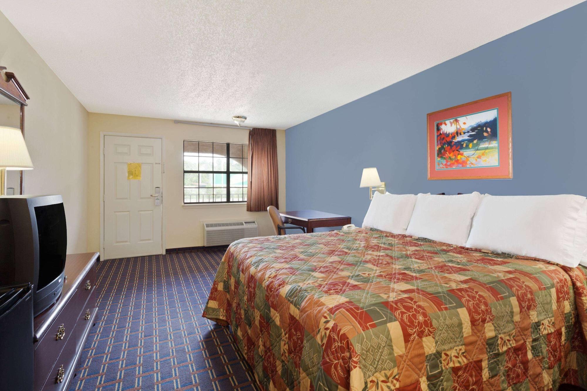 Days Inn By Wyndham Downtown-Nashville West Trinity Lane Exteriör bild