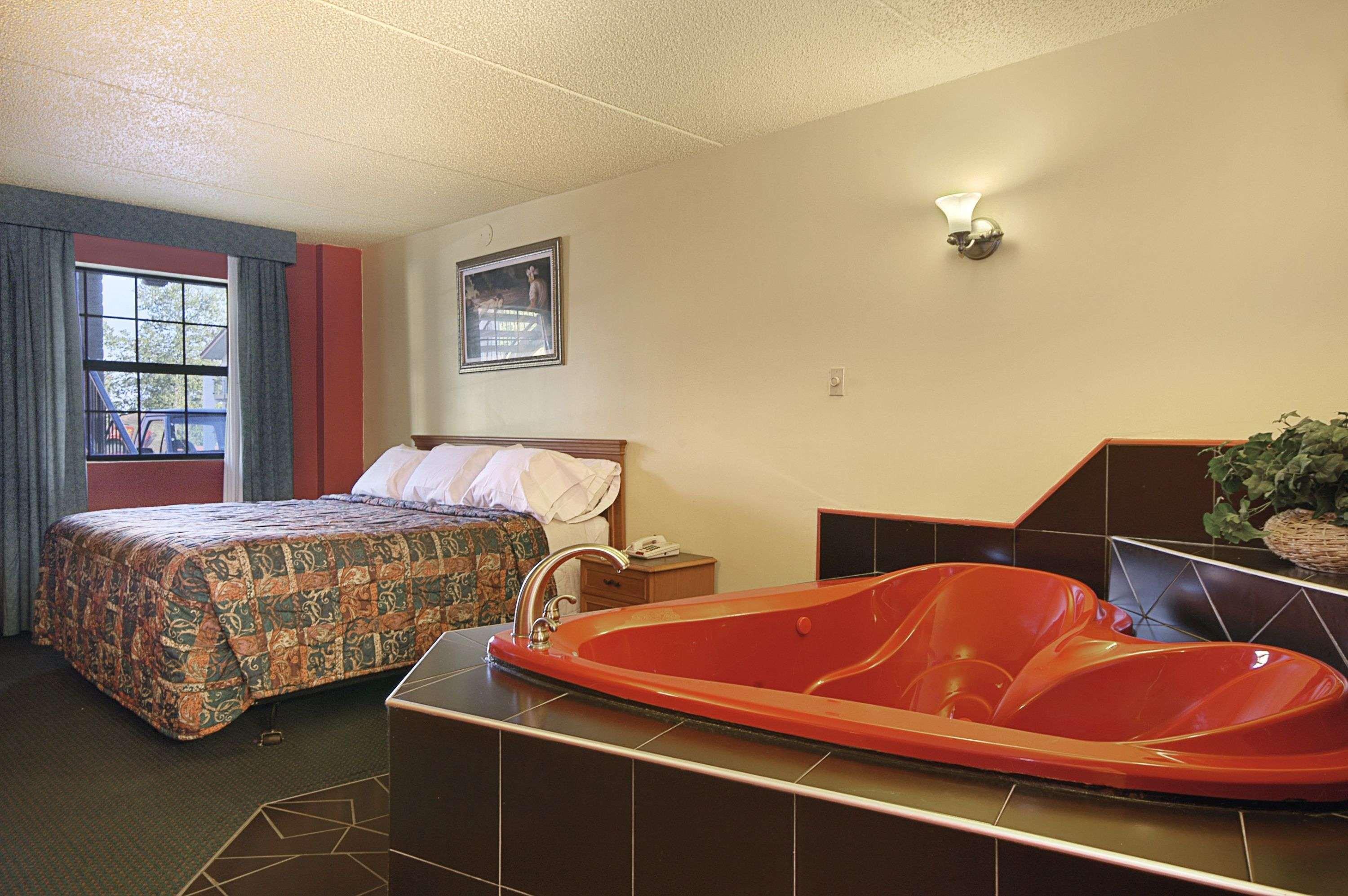 Days Inn By Wyndham Downtown-Nashville West Trinity Lane Exteriör bild
