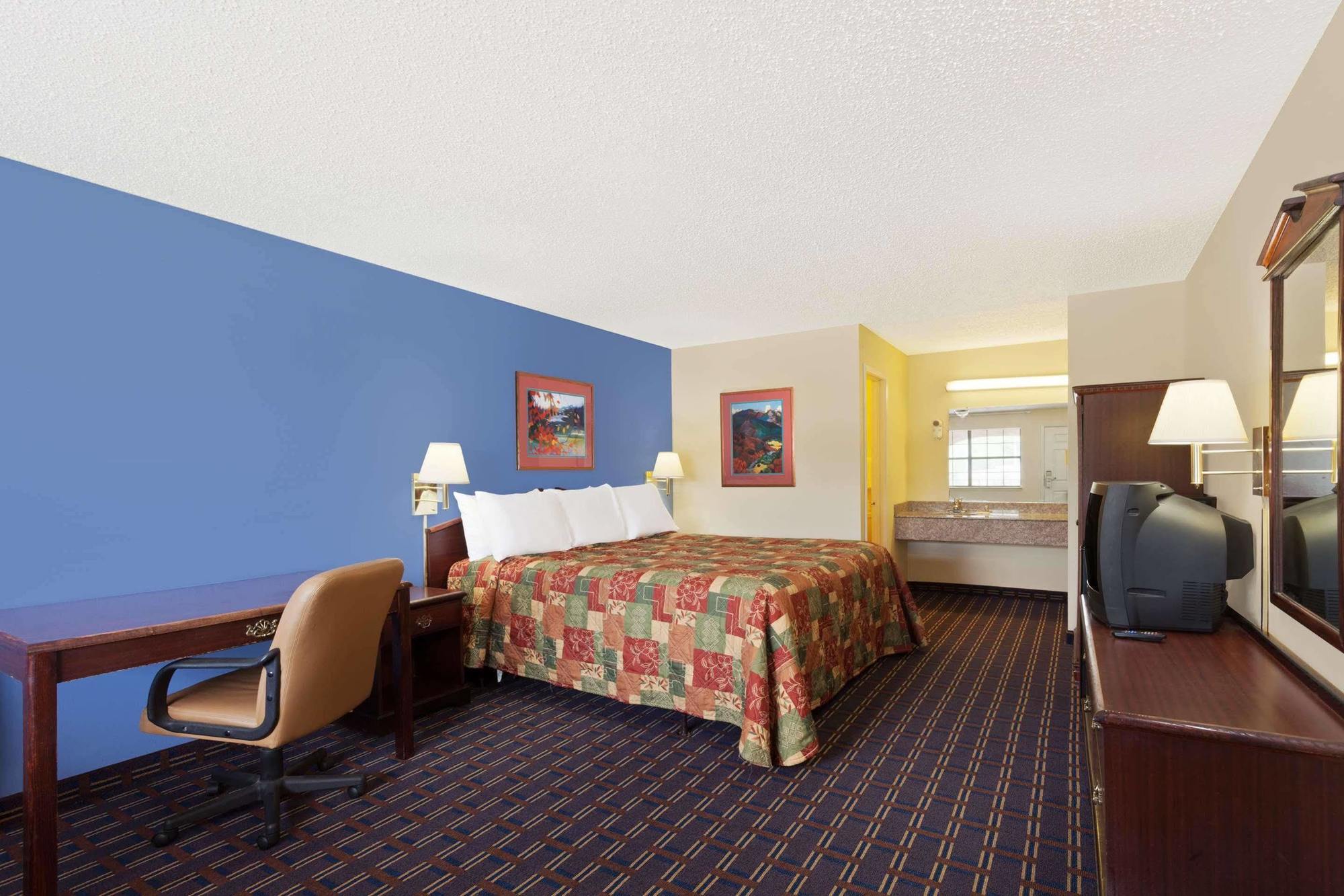 Days Inn By Wyndham Downtown-Nashville West Trinity Lane Exteriör bild